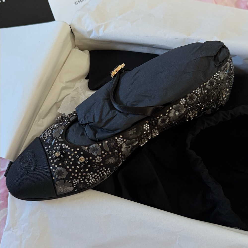 RARE chanel flats 2024/25 atelier